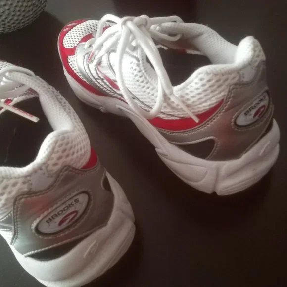 Brooks Running Trainers - Picture 5 of 5